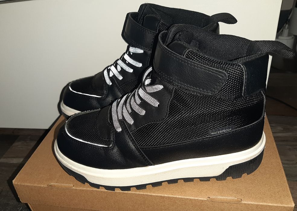 Ghete impermeabile mărimea 31 ca noi