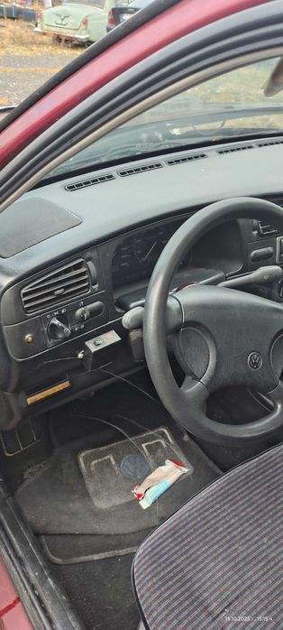 Продавам Golf 3 на части