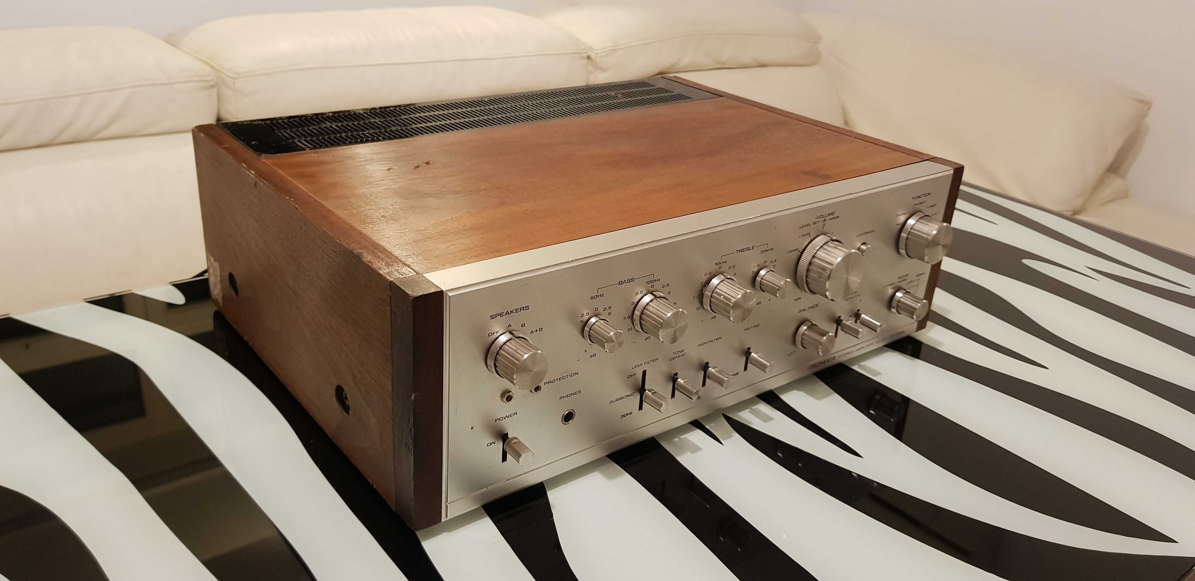 Pioneer SA 8100 muzica amplificator vintage "75 clasa A arta colectie