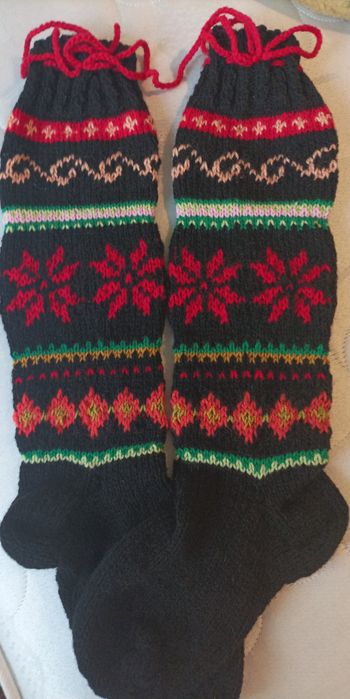 Ръчно плетени чорапи