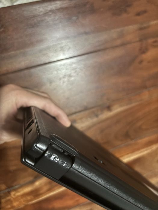 Dell Inspiron 3575, intel core i5, 8GB RAM, 256 GB SSD, AMD RADEON 2GB