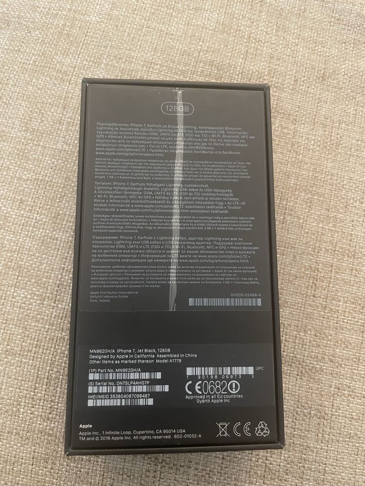 I phone 7 Jet Black 128 MB