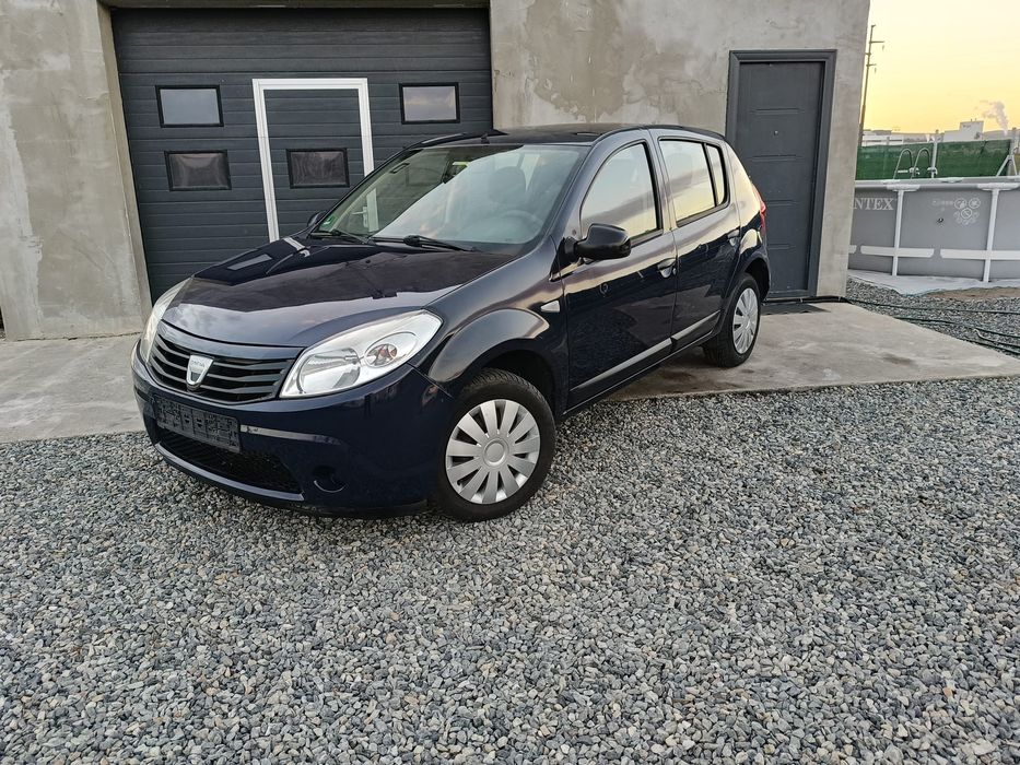 Dacia Sandero 2011