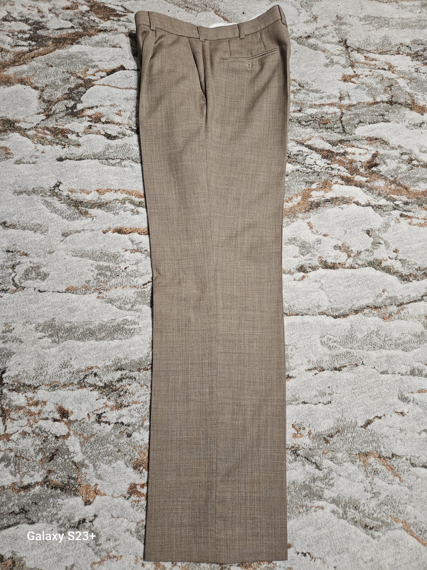 Pantaloni barbati marimea 48