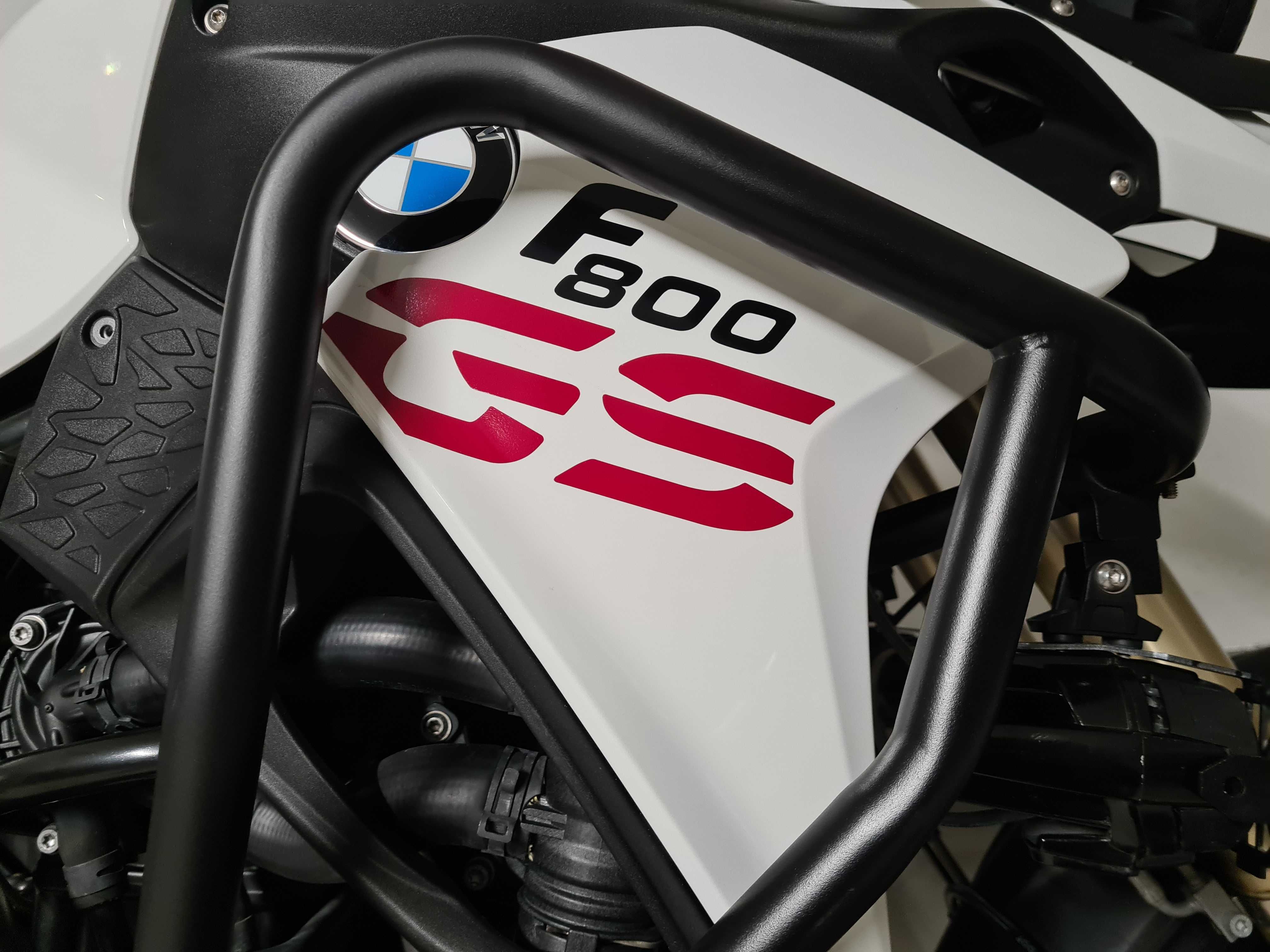 BMW F800GS 2013 cu multe accesorii și revizia mare efectuată