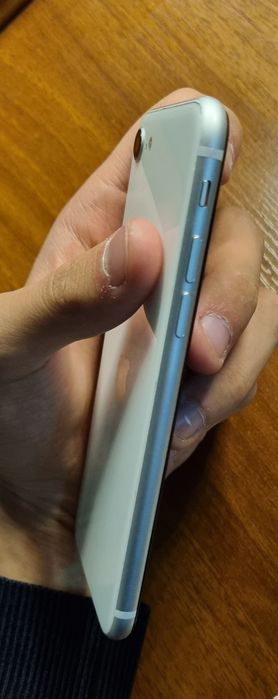 iPhone SE 128GB /  Yaxshi holatda /  89% batareya
