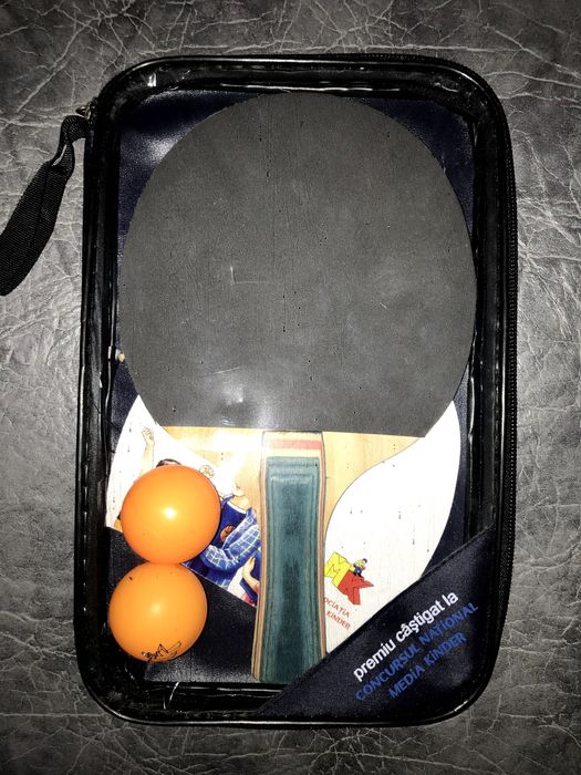 Paleta ping pong nouă