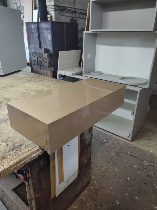 Нова стенна тоалетка Галакси Злато МДФ- 18мм. Цената е крайна!