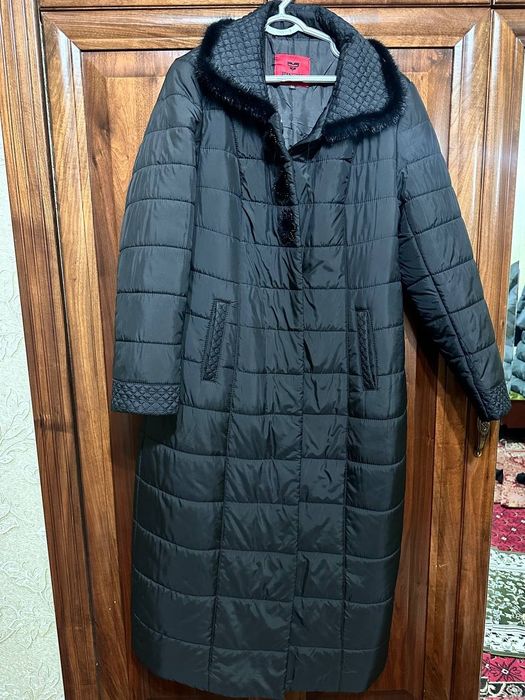 Женский куртка сотилади