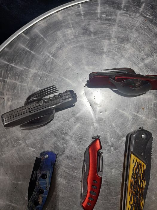 Briceagul multi funcționale