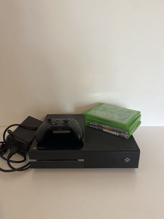 Xbox one 500gb execelent