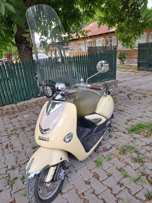 Scuter 50cm3 fara carnet