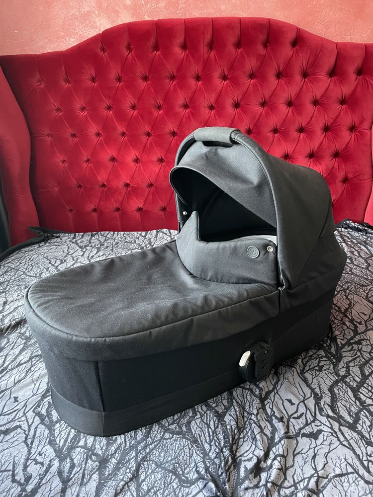 Cybex Кош за новородено Cot S Black за колички Balios S Lux,