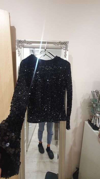 Ново дамско  сако с паети