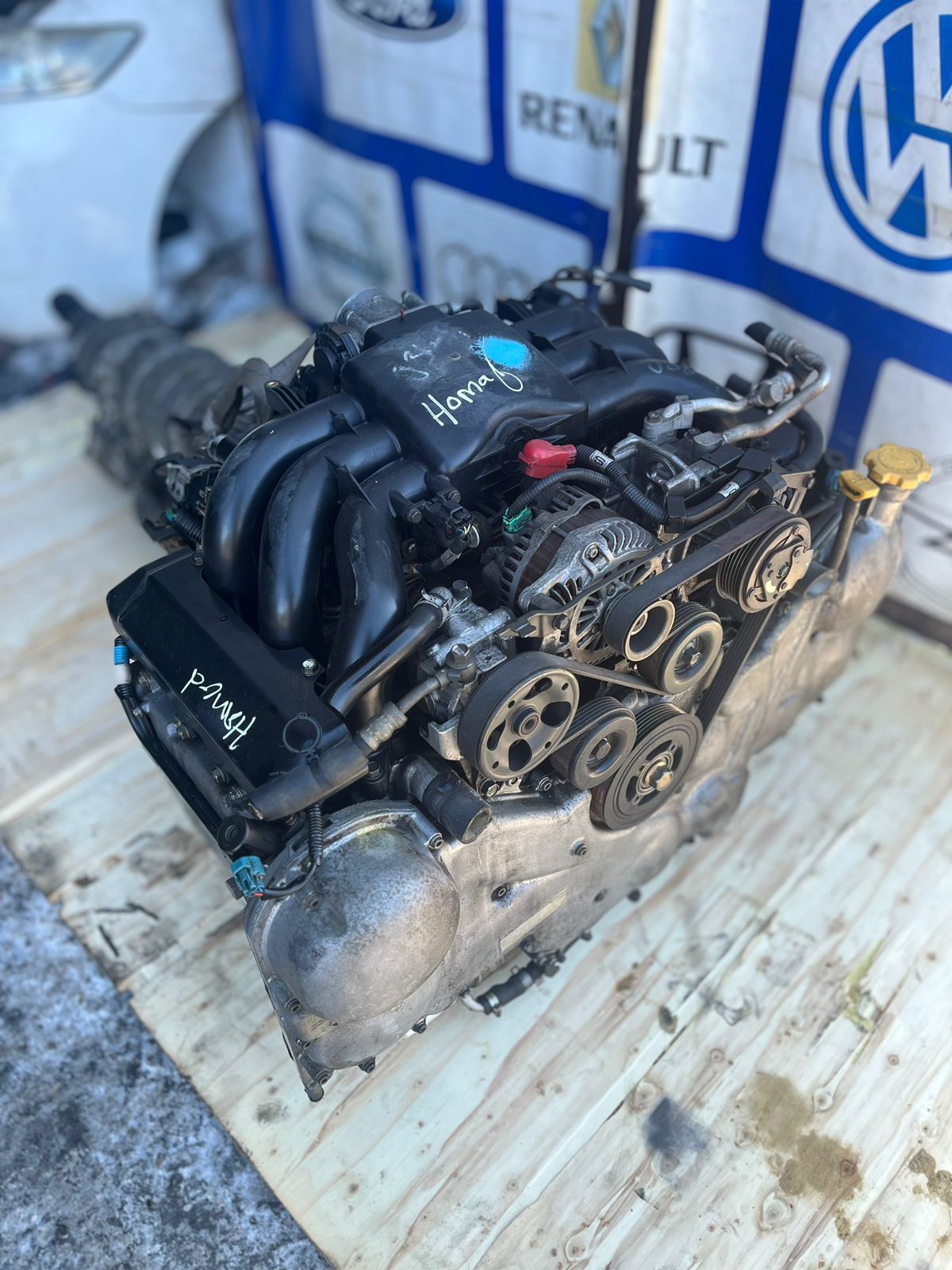 Двигатель EZ30 Subaru Outback BP 3.0 литра;