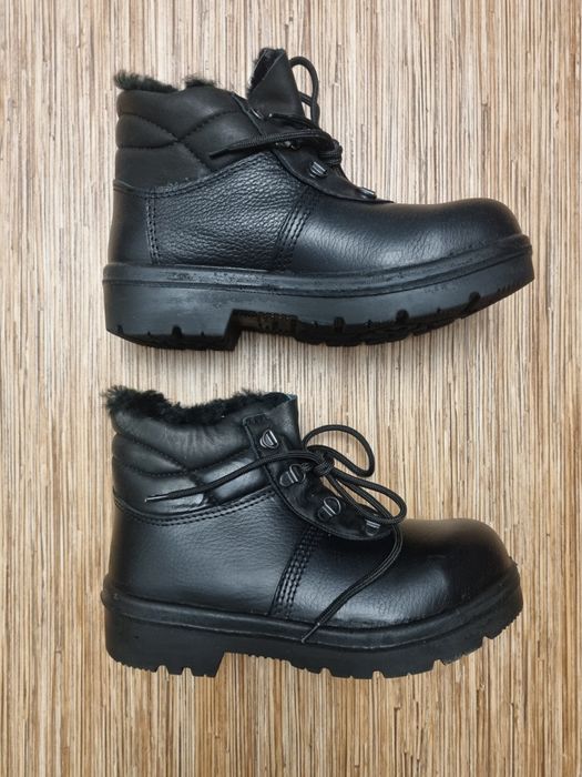 Продам спецобувь. Ботинки.