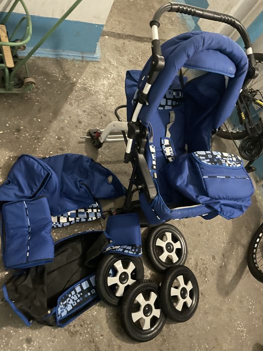 Зимняя детская коляска