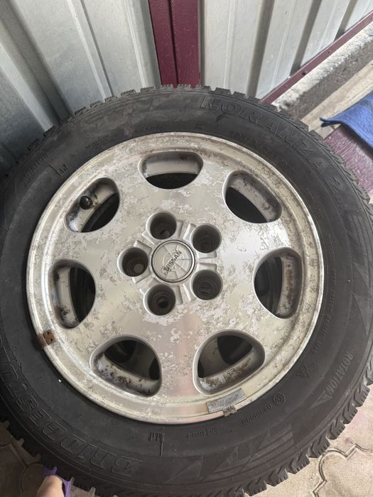 Продам резину  с дисками