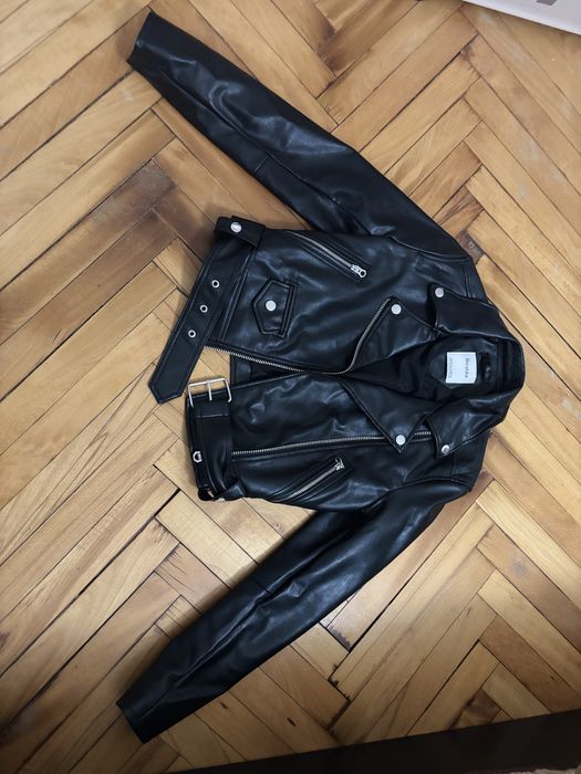 Дамско кожено яке Bershka