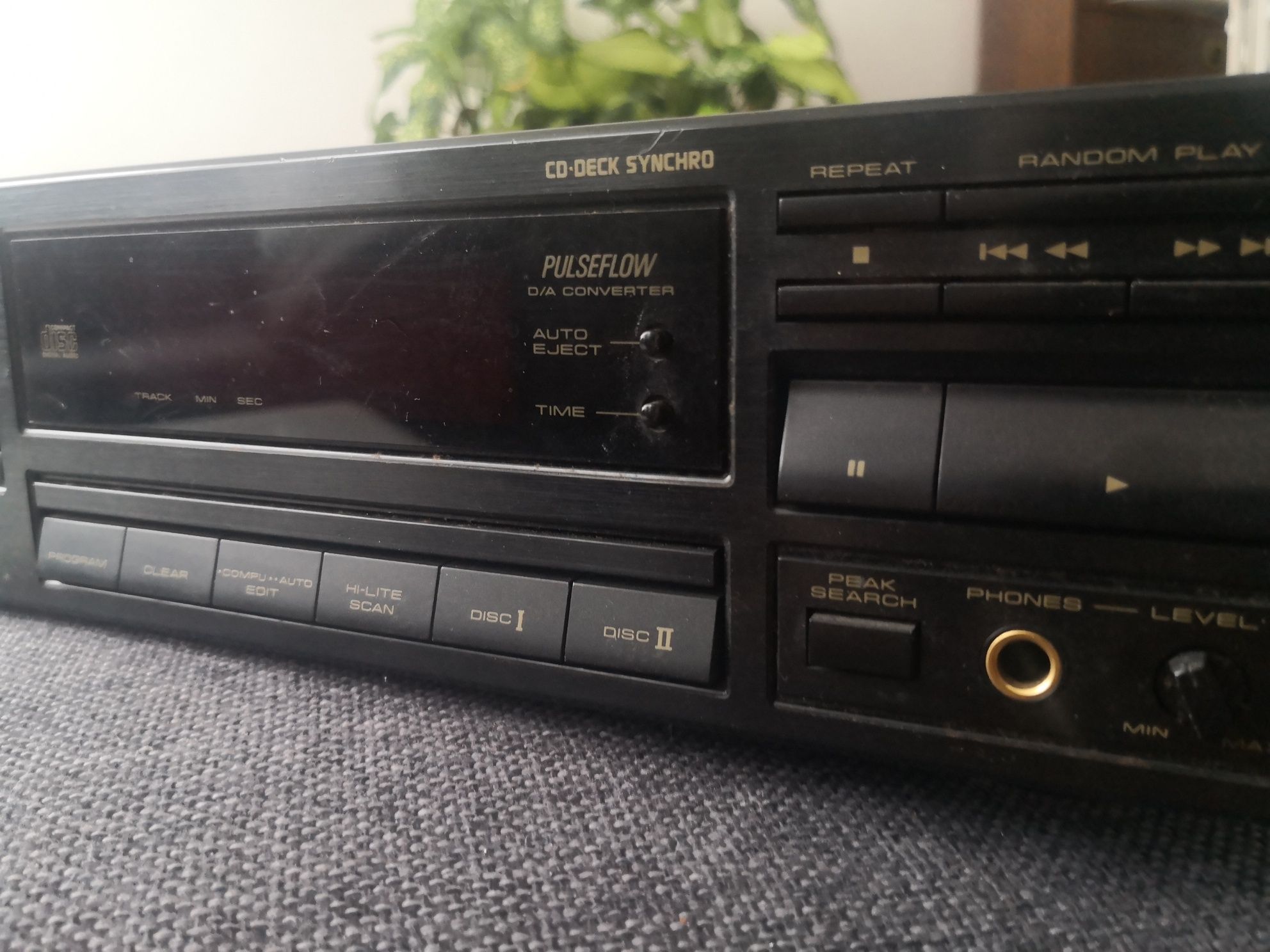 Pioneer PD-T310  twin- tray compact disc play