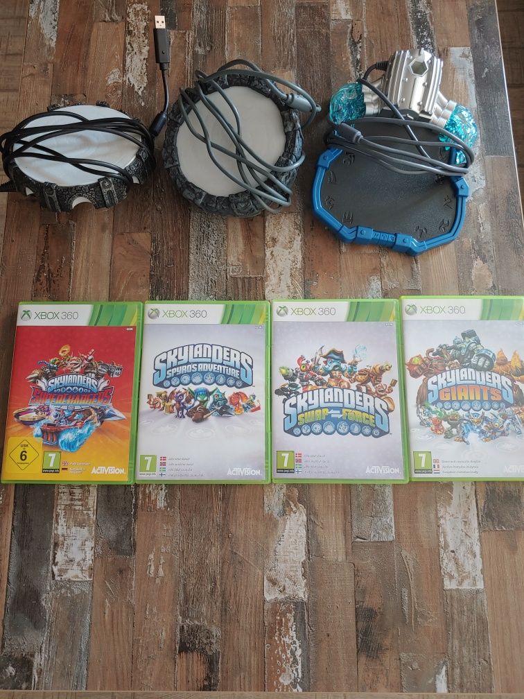 Xbox 360 Skylanders plus portals și jocuri