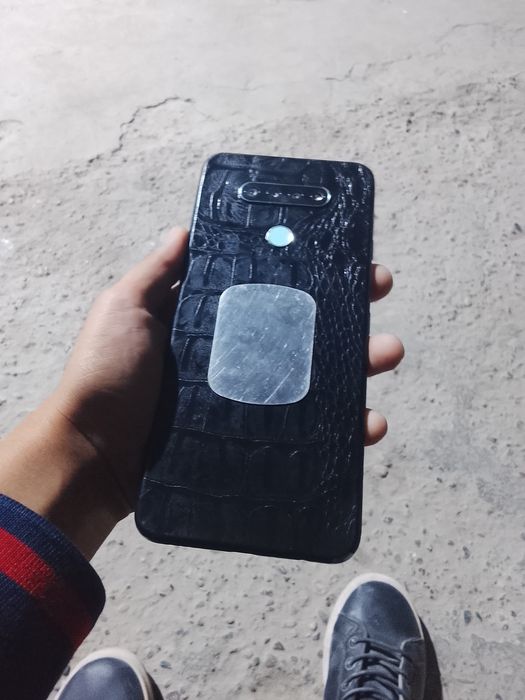 Lg q51 smartfoni