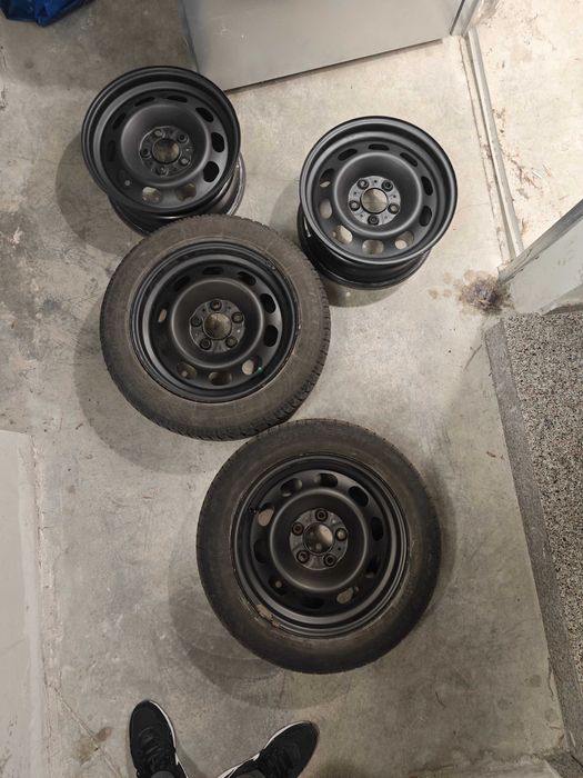 Стоманени джанти БМВ 3 E46 E90 F30 5x120 7JX16 ET31