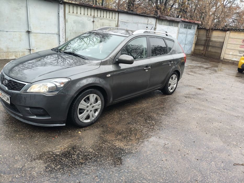 Vând KIA ceed 1.6 diesel