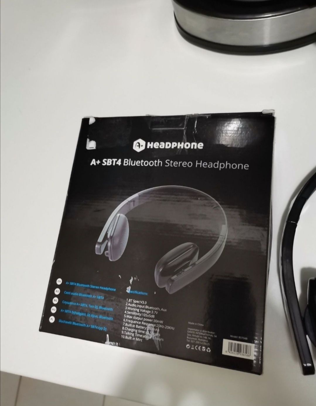 Vând căști stereo headseat Bluetooth, noi noute la cutie.