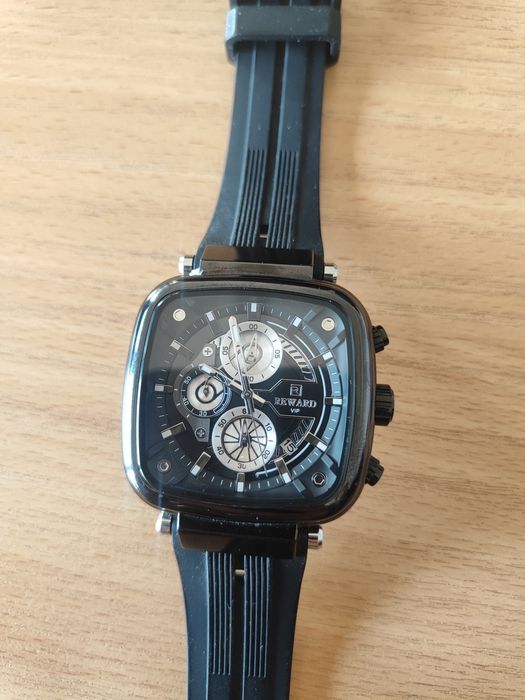 REWARD часы продается