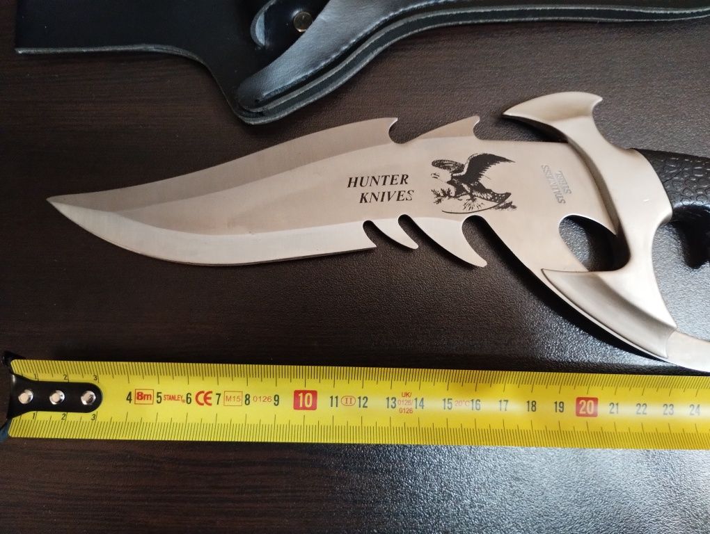Нож нов Hunter Knives