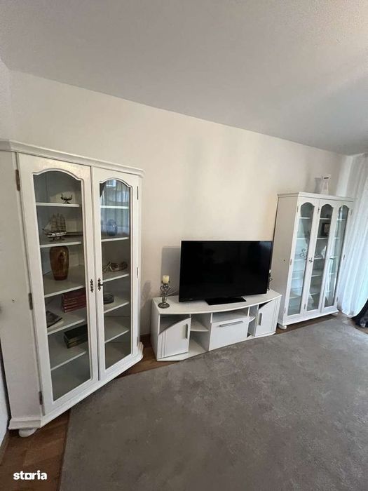 Casa În Centru de inchiriat