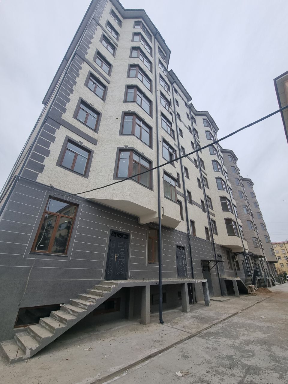 Срочно продаётся квартира коробка, 104 кв ор. Эркин Савдо