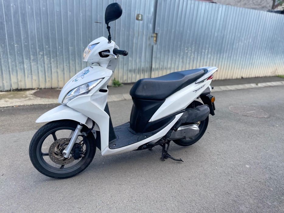 Scuter Honda Vision 2012