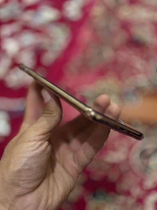 Iphon 11 pro sotiladu