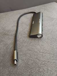 Deltaco Adaptor USB 3.1 Hub USB-C  70 lei