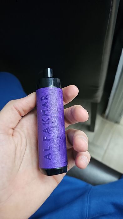 Vand Vape Al-Fakhar si Al-Fakfer 15.000 PUFF
