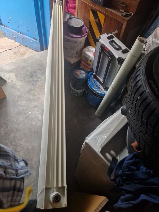 Calorifer aluminiu vertical cu 10 elemenți impecabil folosit fputin