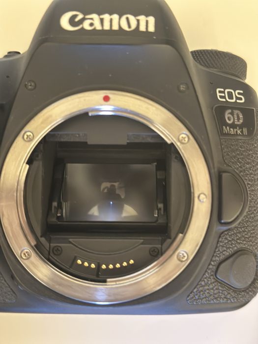 Фотоапрат Canon 6d mark ii + 24-106 + 50mm + 2-ра батерия + филтър ND