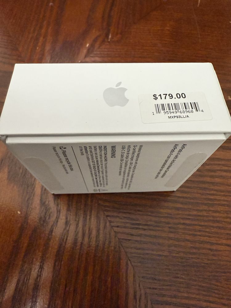 Air Pods 4 Activ Noise Cancellation
