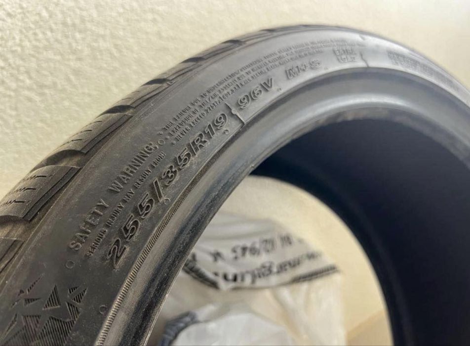 Зимни гуми Нексен 255/35/19 225/40/29