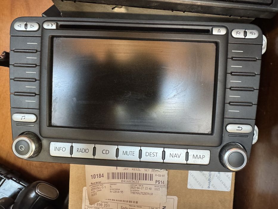 Navigatie originala vw passat b6 b7 CC touran tiguan golf 5 MFD 2
