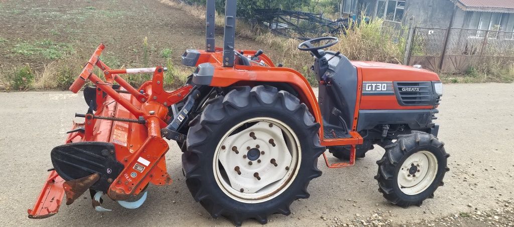 Tractor japonez Kubota GT30