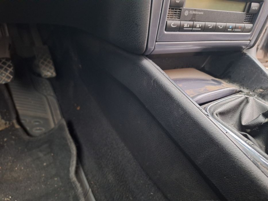 Consola din plastic schimbator de viteze VOLKSWAGEN GOLF IV Variant 1J