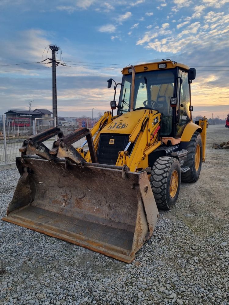 Buldoexcavator JCB 3CX