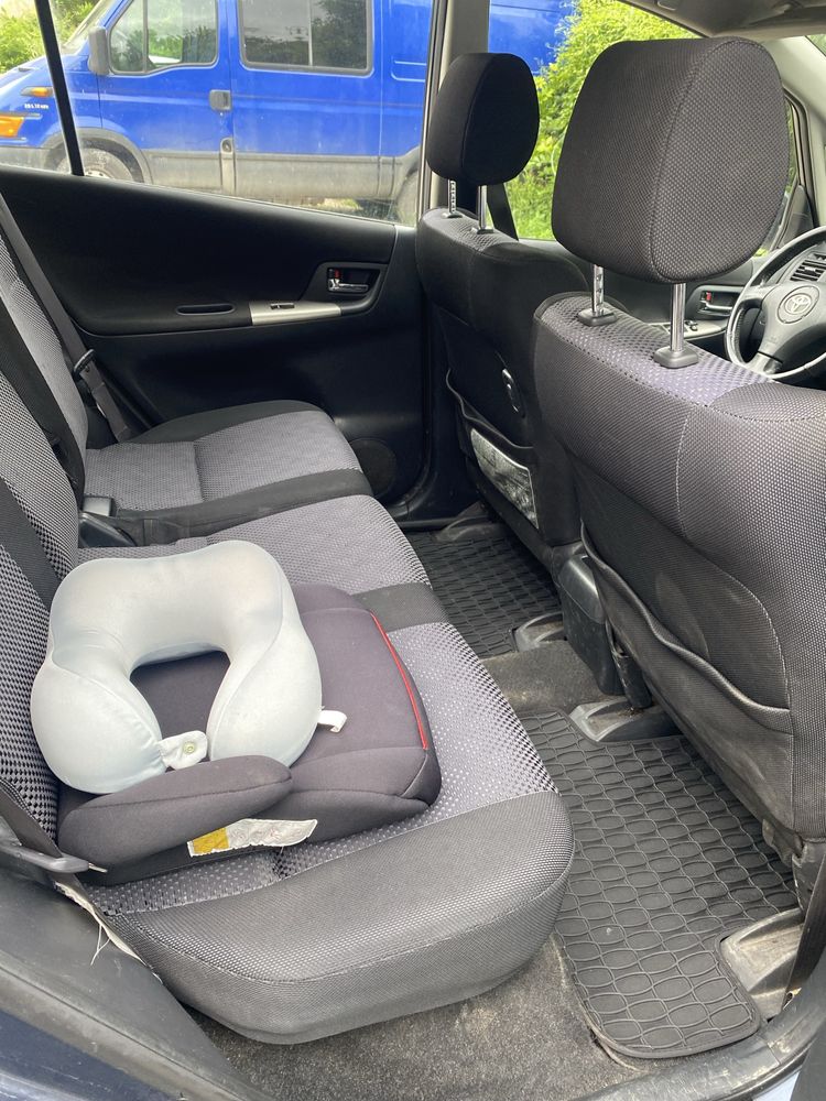 Toyota Corolla Verso 1.8 Газ