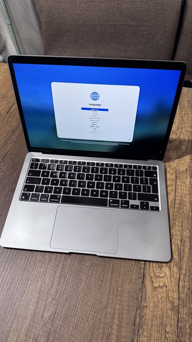 Apple MacBook Air 13 M1 256GB 8GB RAM