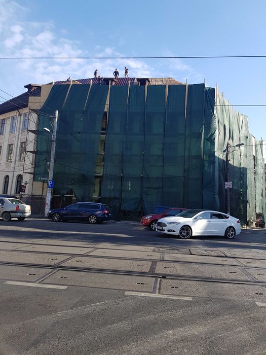 Plasa speciala pt ( protectie ) schela.