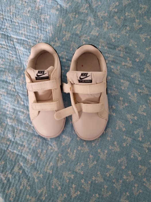 Кроссовки детские,производства индонезия новые"NIKE"