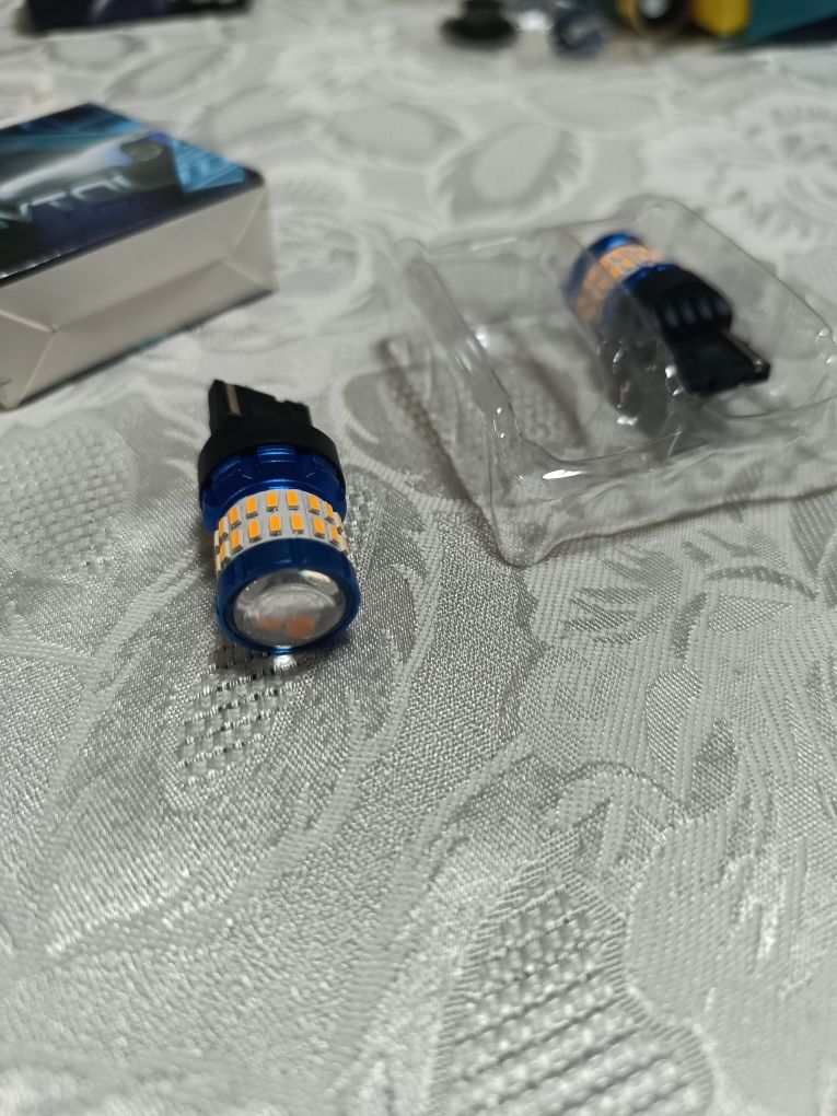 Крушки за мигачи Т20 W21W Led